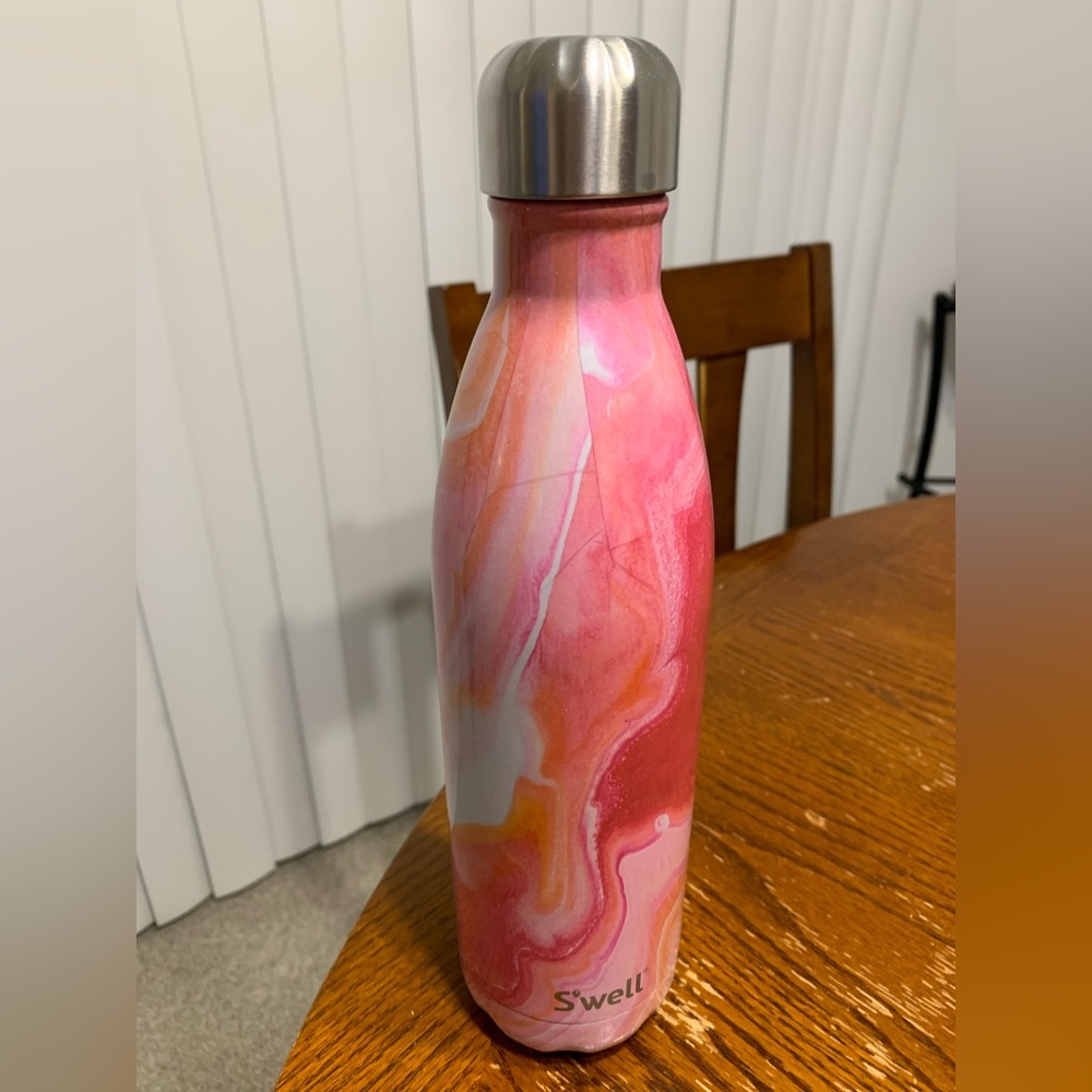 Swell Pink marble water bottle